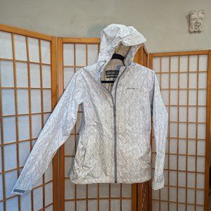 Eddie Bauer Women's Cloud Cap Rain Jacket, Small